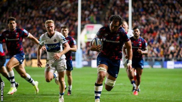 Bristol's Steven Luatua scores a try