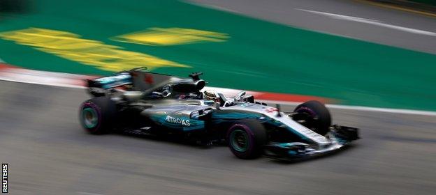 Lewis Hamilton in action at the Singapore Grand Prix