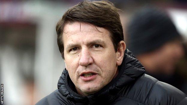 Barnsley head coach Daniel Stendel