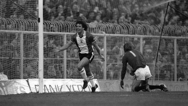 Kevin Keegan celebrates prematurely against Manchester United in 1981