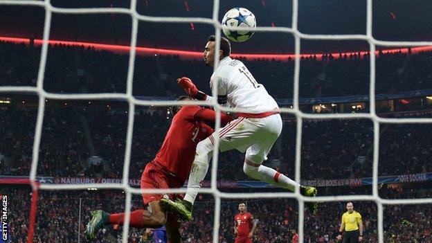 Bayern Munich's Kingsley Coman scores Bayern Munich's