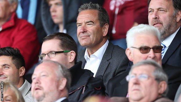 Jeff Stelling