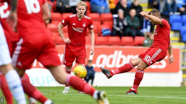 Aberdeen's Niall McGinn scores against St Johnstone