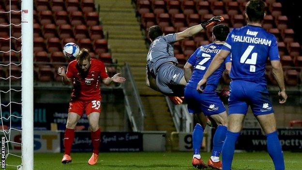 Danny Johnson scores for Leyton Orient