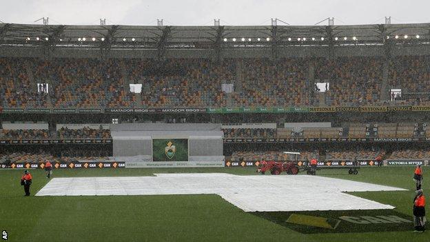 Covers on at the Gabba