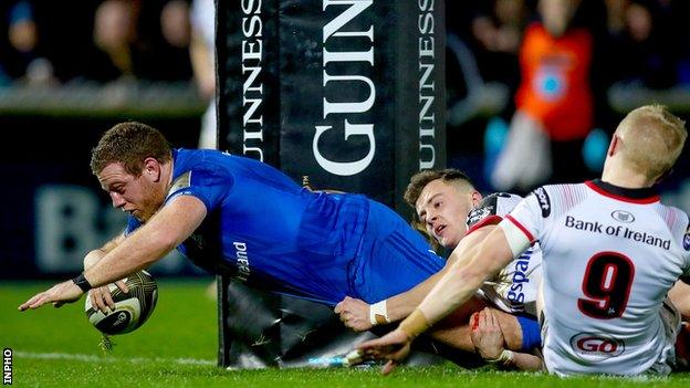 Sean Cronin scores a try for Leinster