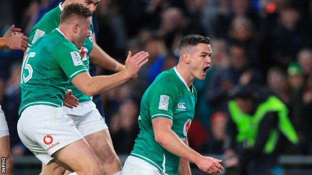 Johnny Sexton celebrates his first-half try at the Aviva Stadium