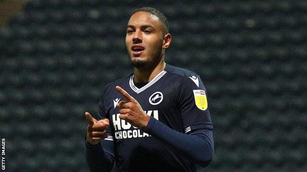 Kenneth Zohore in action for Millwall