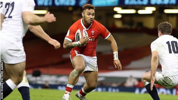 Willis Halaholo signed for Cardiff Blues in 2016