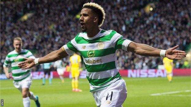 Celtic's Scott Sinclair celebrates