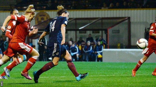 Rachel Corsie scores for Scotland women against Belarus