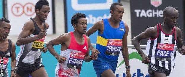 Tsegai Tewelde (blue vest) in the London Marathon