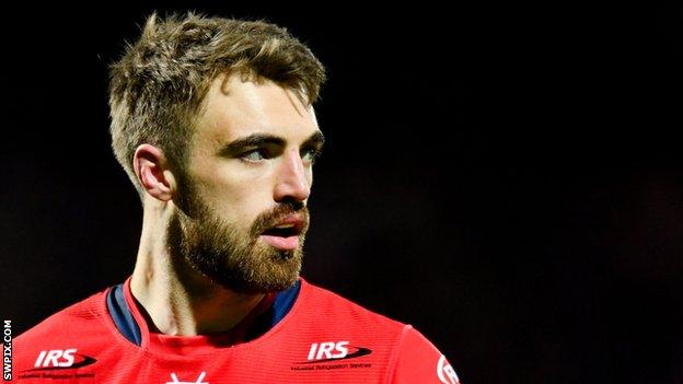 Tom Garratt started in the front row in four of his six appearances for Hull KR, coming off the bench in his first two appearances.