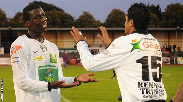 Paul Pogba and Riyad Mahrez in action for Quimper