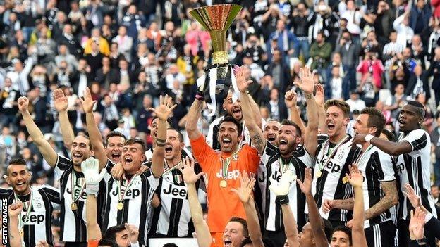 Juventus celebrate with the Serie A trophy