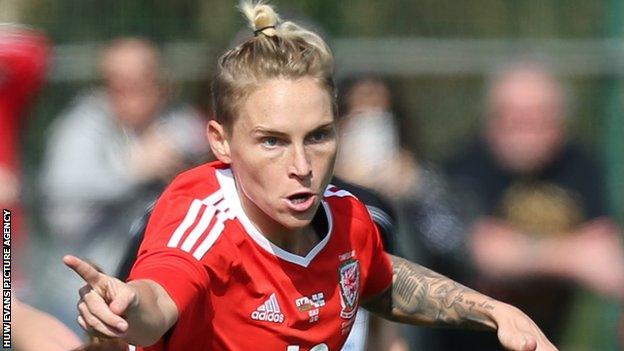 Jess Fishlock Wales