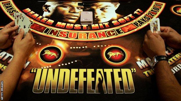 Las Vegas Casino tables carried promotion of the fight night which was entitled 'undefeated'