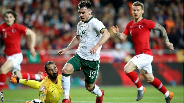 Republic debutant Scott Hogan's heavy touch as he rounded Turkey goalkeeper Volkan Babacan meant his first-chance chance was squandered