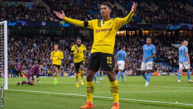 Jude Bellingham celebrates against Manchester City