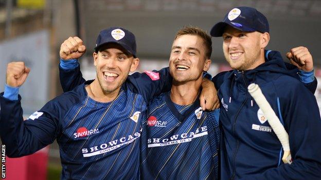 Derbyshire celebrate against Gloucestershire