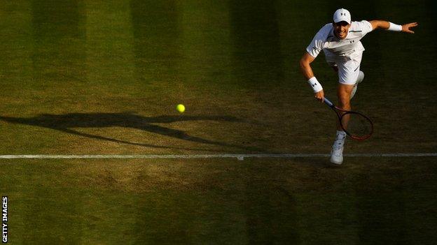 Andy Murray criticised the state of the baselines on Centre Court during his win against Fabio Fognini