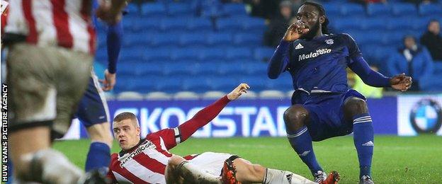 Kenwyne Jones scores Cardiff City's winner against Brentford