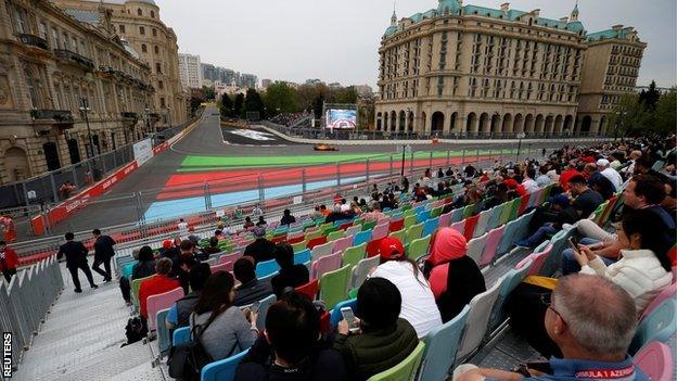 Fans watch second practice in Azerbaijan