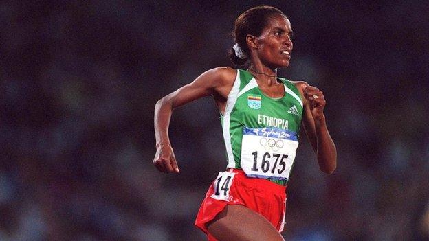 Derartu Tulu at the 2000 Olympic Games in Sydney