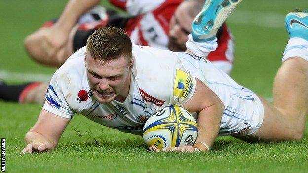 Sam Simmonds scores a try