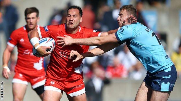 Bodene Thompson in action against Featherstone