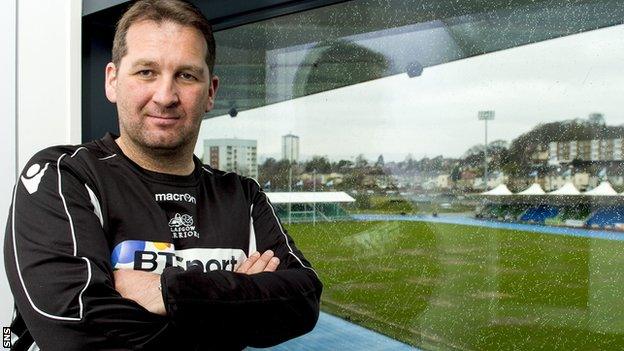 Glasgow Warriors assistant Kenny Murray