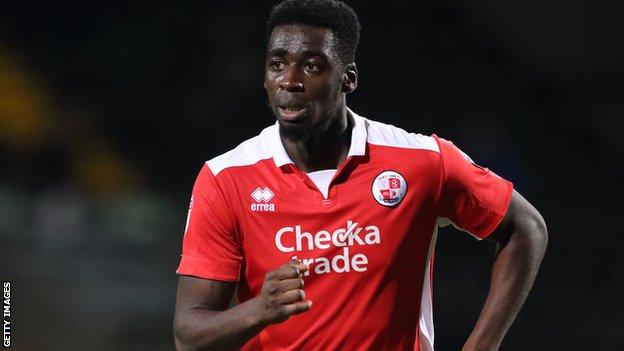 Enzio Boldewijn in action for Crawley Town