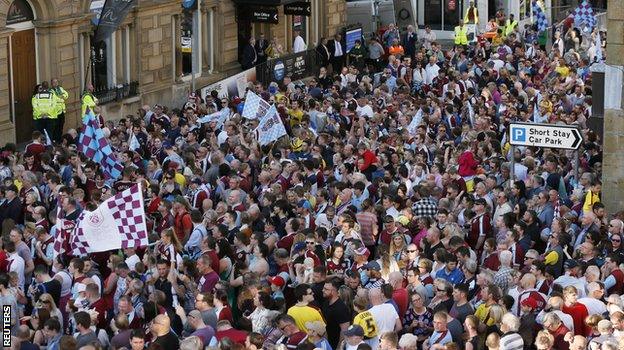 Burnley fans