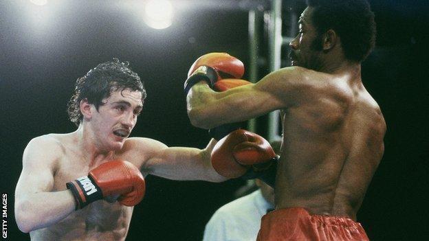 Barry McGuigan and Eusebio Pedroza