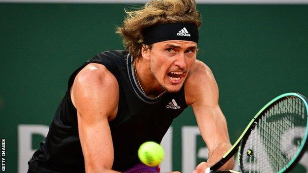 Alexander Zverev hits a return against Alejandro Davidovich Fokina in their French Open quarter-final