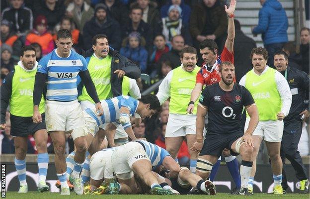 Facundo Isa scores Argentina's first try