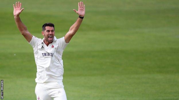 Somerset's Tim Groenewald appealing for a wicket