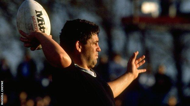 Warren Gatland playing for New Zealand