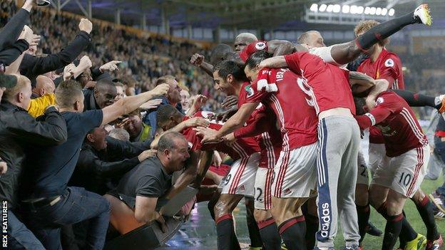 Marcus Rashford celebrates