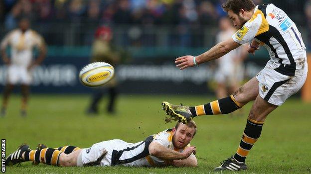 Ruaridh Jackson kicks one Wasps' three penalties