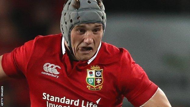 Jonathan Davies in action for the Lions