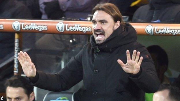 Norwich manager Daniel Farke makes a point to his side in their FA Cup tie with Chelsea