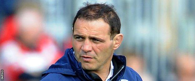 Bordeaux coach Raphael Ibanez