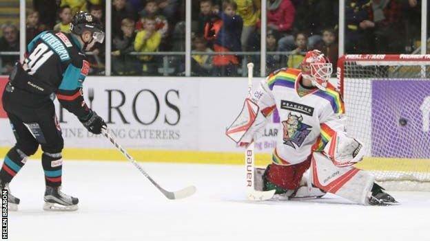 David Rutherford hits the net in the shoot-out to give the Giants victory