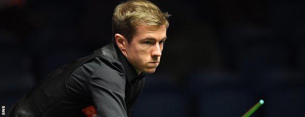 England's Jack Lisowski won the first frame against Higgins