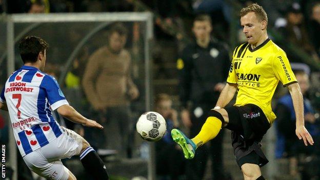 Lennart Thy in action for VVV Venlo