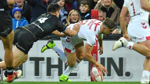 Tommy Makinson scored 12 points at Anfield