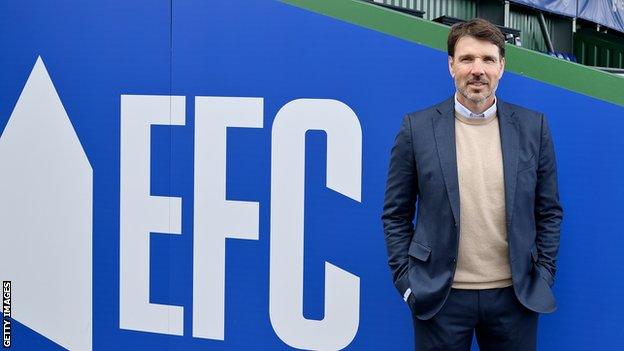 Jean-Luc Vasseur unveiled as Everton Women manager