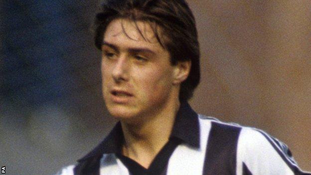 Derek Bell playing for Newcastle in 1982