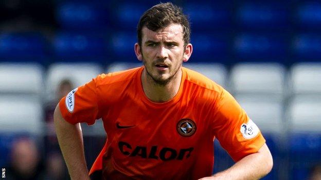 Gavin Gunning in action for Dundee United